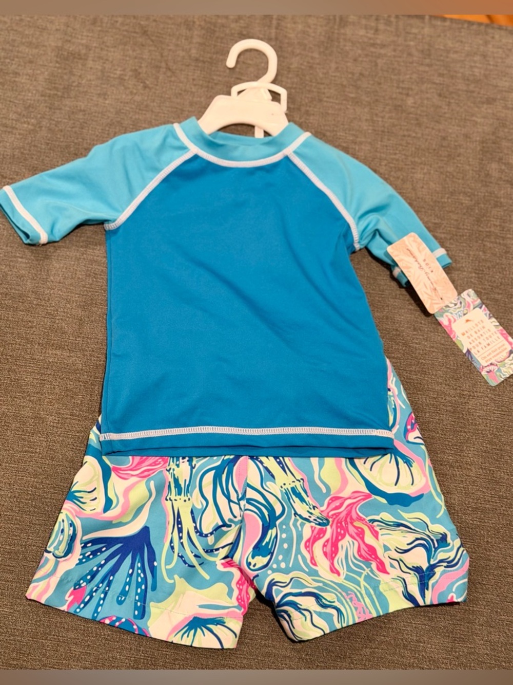 NWT Boys Tommy Bahama Rash Guard & Printed Swim Shorts Set - size 3T